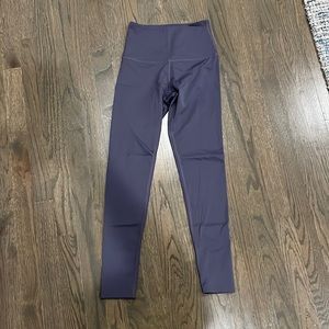 Beyond Yoga MIDI XS purple